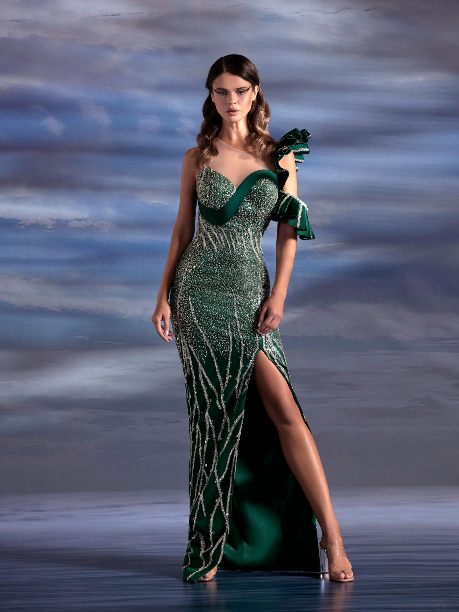 ارقى الفساتين